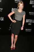 th_673465659_Sara_Paxton_Battle_Los_Angeles_Premiere_J0001_012_122_193lo.jpg