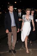 th_099939476_DianeKruger_ChanelHauteCoutureFashionShow_PFW_050711_005_122_495lo.jpg